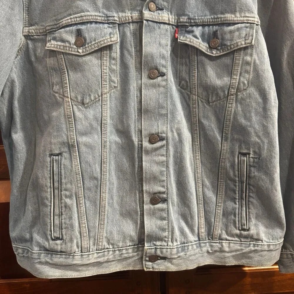 Levi’s Men’s Trucker Denim Standard Jacket Light Wash Button Front XXL NWT